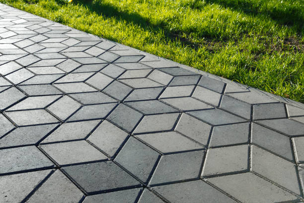 Best Interlocking driveway pavers in Clendenin, WV